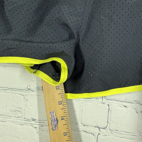 Under Armour Shorts Women Medium Multicolor Run Gym Fly By Perfect Race 2 PC - Picture 7 of 16